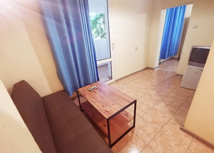 Valdi 2* אקהטופול