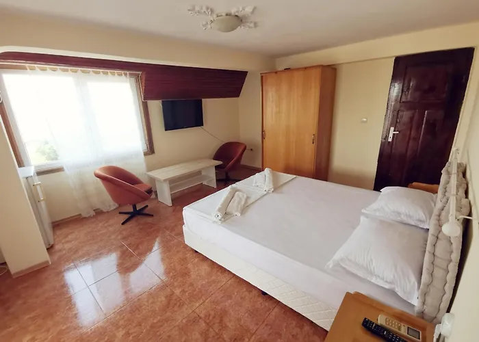 Valdi 2* אקהטופול