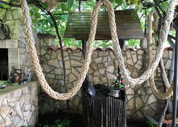 Valdi מלון אקהטופול