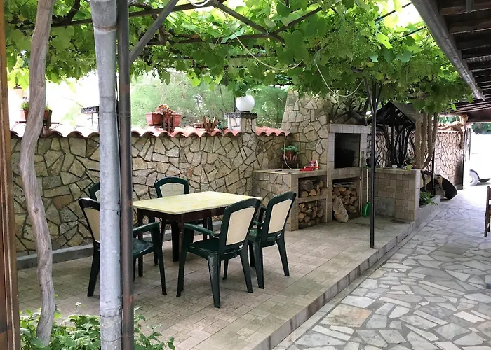 מלון Valdi אקהטופול